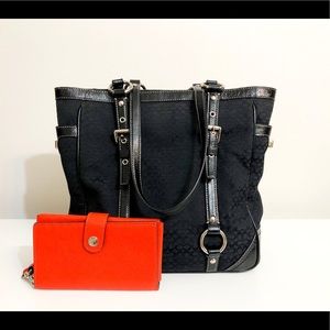 Coach Tote with Wristlet Wallet (Authentic)
